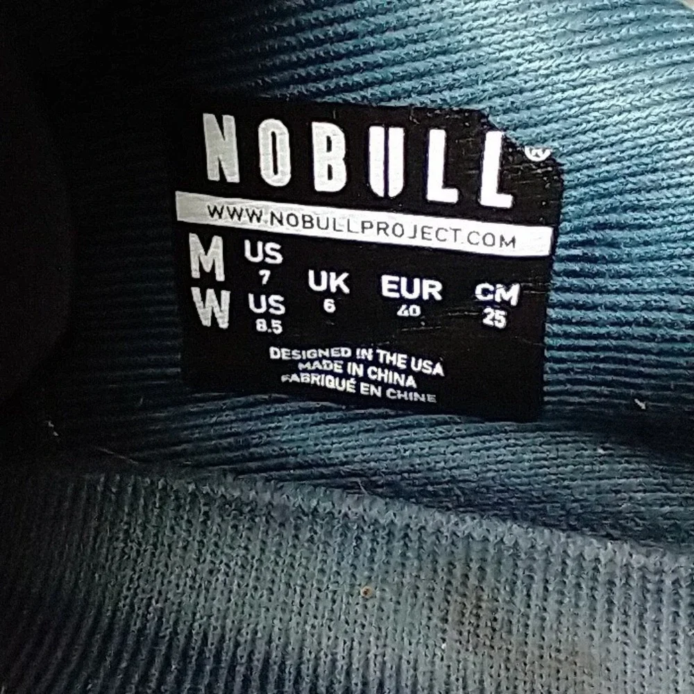 NOBULL trainer dark